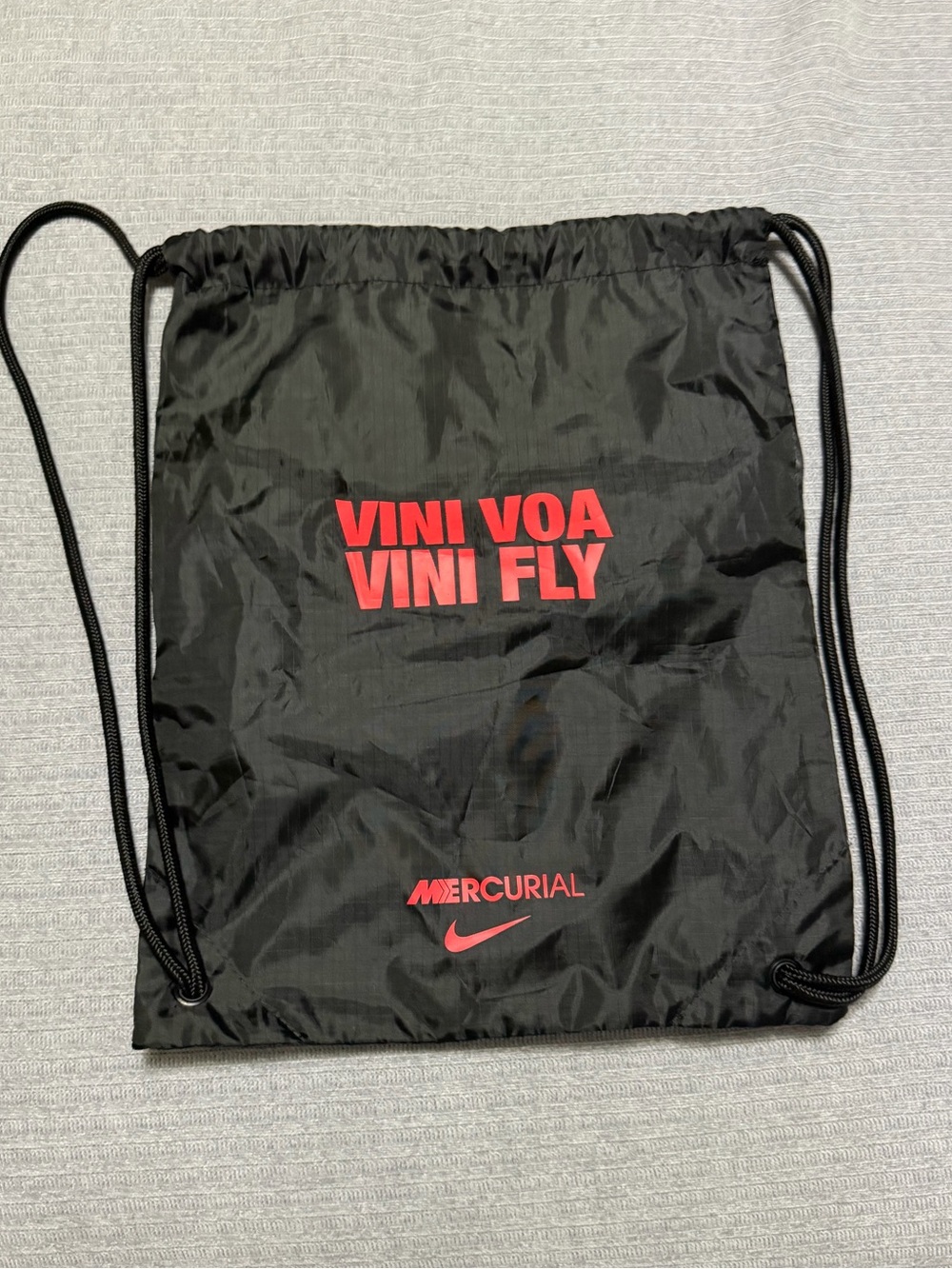 Nike Black Drawstring Bag with Yellow-Red Gradient Swoosh new - Picture 4 of 6